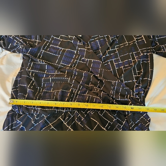 NWT White House Black Market Wrap Dress XL - Picture 5 of 6